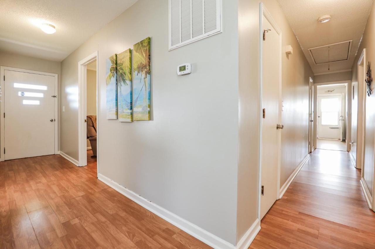 Spacious Home With Waterfront View-Welcome Pets Sneads Ferry Exterior foto